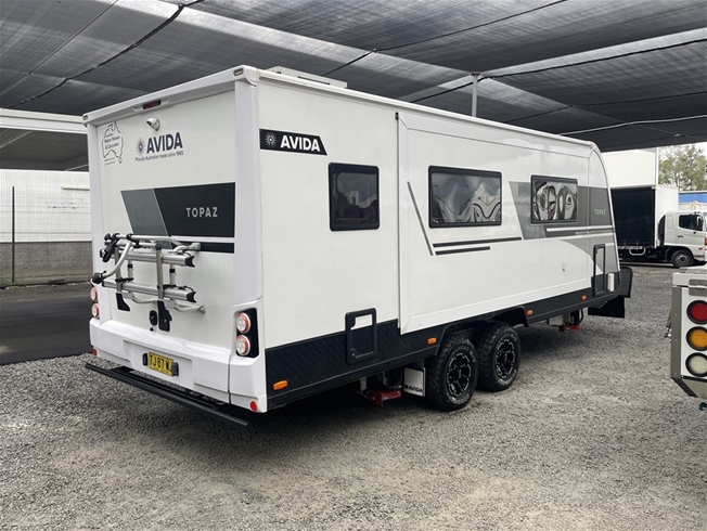 AVIDA CV7054 SL TOPAZ MULTI TERRAIN CARAVAN