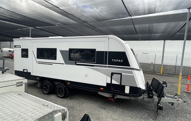 AVIDA CV7054 SL TOPAZ MULTI TERRAIN CARAVAN