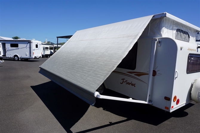 Jayco J Series 16.52-2 Caravan