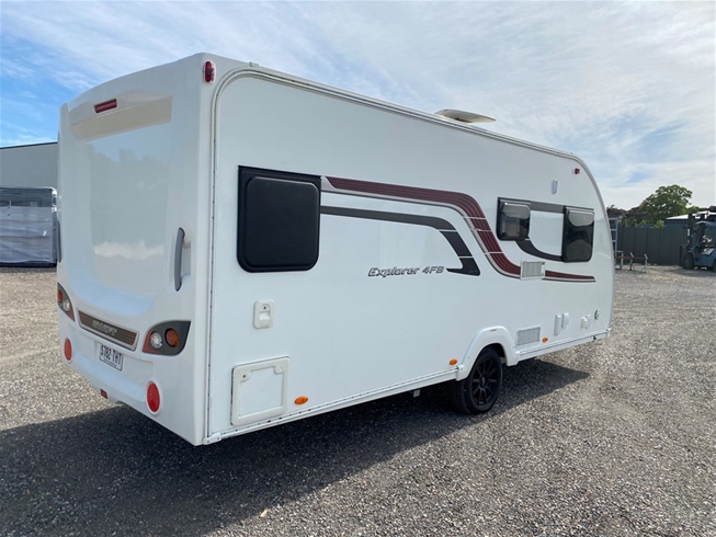 Swift Explorer 4FB Caravan