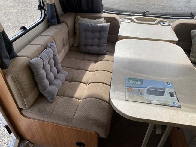 Swift Explorer 4FB Caravan